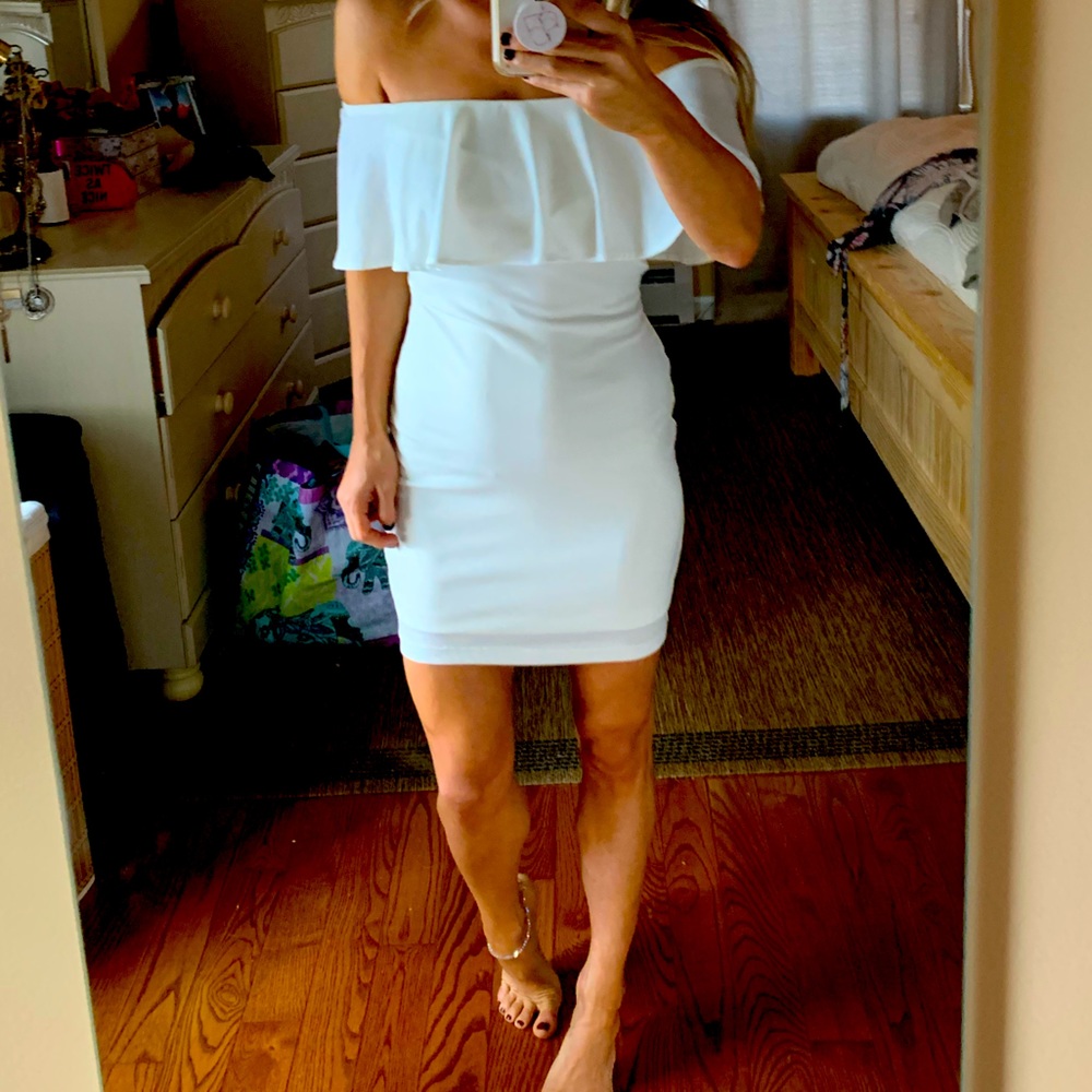 White off shoulder dress